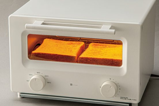 0.2秒で発熱！ “閃光ヒーター”で一気に焼き上げるニトリ「フラッシュトースター」