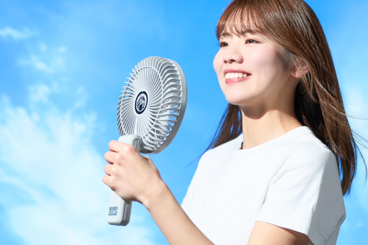 ドデカい羽根で風量約3倍！ 暑がりさんにピッタリなドウシシャ「ゴリラの扇風機」
