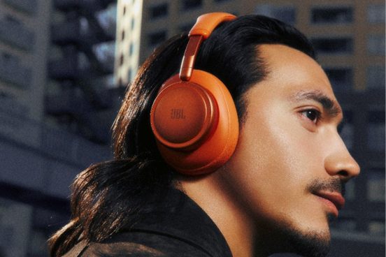 デザインも機能も刷新！ JBLの新型ワイヤレスヘッドホン「Live 780NC／680NC」が登場