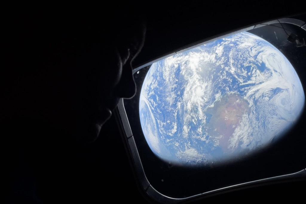 宇宙船で月には行けないけど…iPhoneで月をきれいに撮る“裏技”とは？