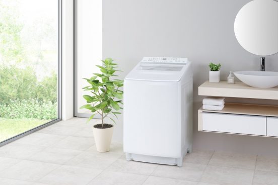 投入口が広くて浅いから衣類が出し入れしやすい！ 東芝の全自動洗濯機ザブーンがラインナップ拡大