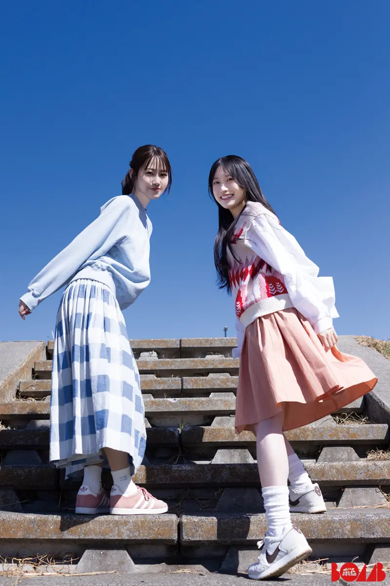 櫻坂46・向井純葉＆村井優、春コーデで同期ペアグラビア