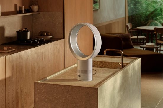 ダイソンの“羽根なし扇風機”が復刻！ 静音＆省エネで進化した「Dyson Cool CF1 ファン」