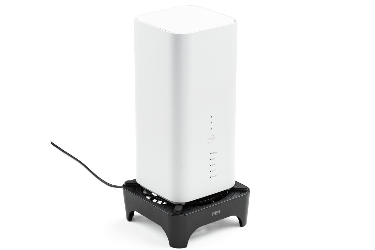 夏場のルーターの“熱ごもり”対策に！ 約18dBの静音設計の小型冷却クーラー