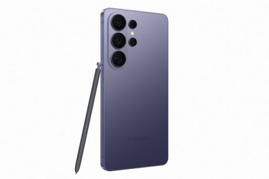 次期Galaxy S27シリーズでついに背面デザイン刷新？ 長年の縦並びから脱却か