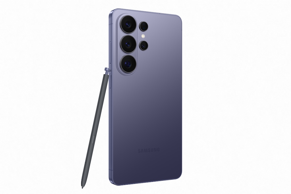 次期Galaxy S27シリーズでついに背面デザイン刷新？ 長年の縦並びから脱却か