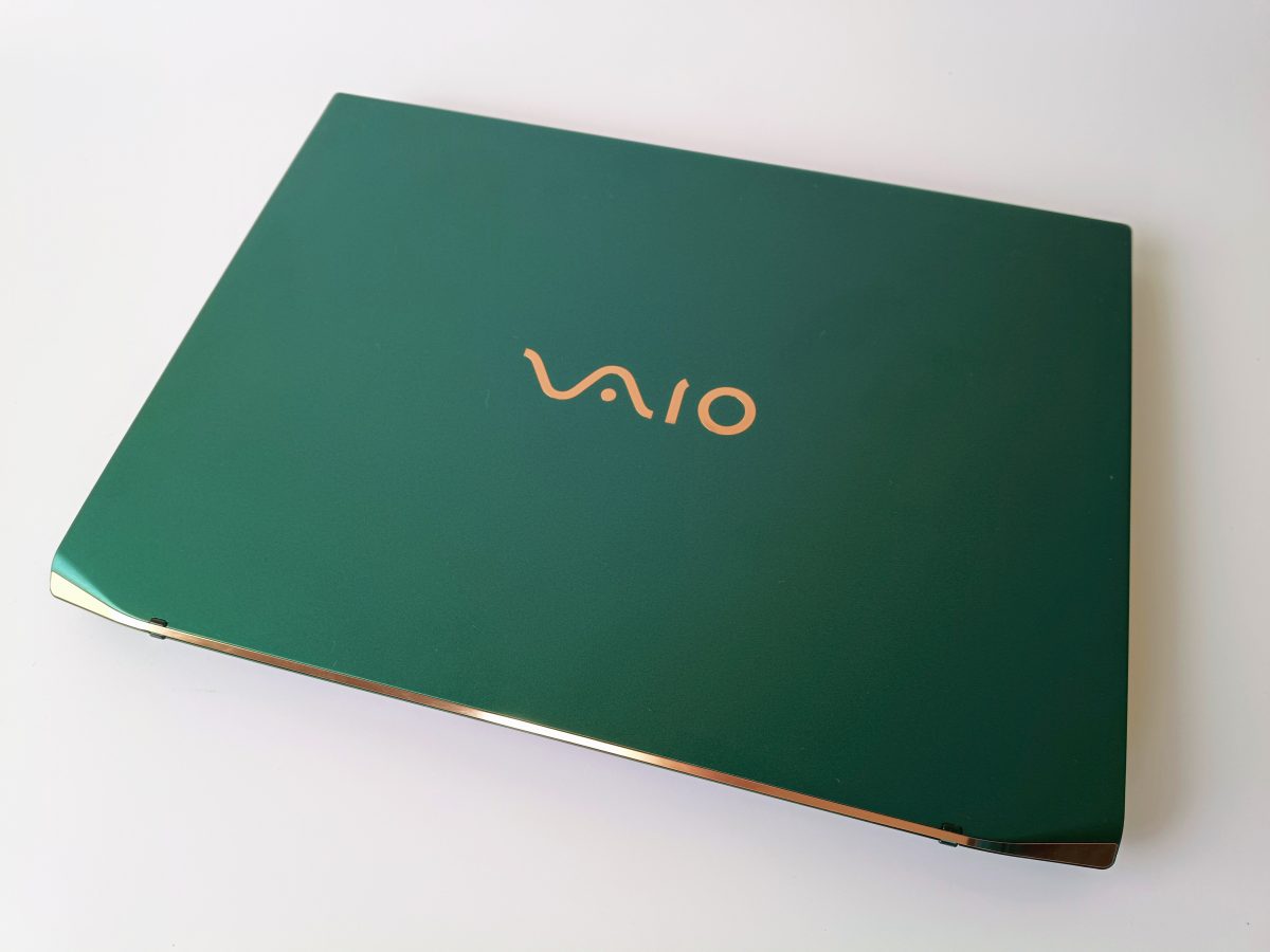 VAIO SX14-Rが示す仕事用AI PCの最適解。Copilot+ PC対応と日本初の「バッテリー保証」も魅力