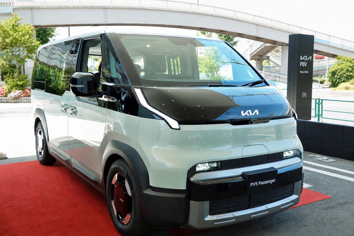 ライフスタイル用途でも使えるEVバンが発売！ 韓国「KIA」の「PV5」ってどんなクルマ？