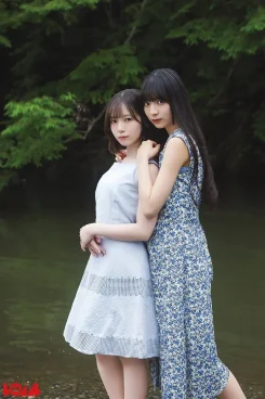 日向坂46・宮地すみれ＆渡辺莉奈“すみりな”が透明感あふれるペアグラビア