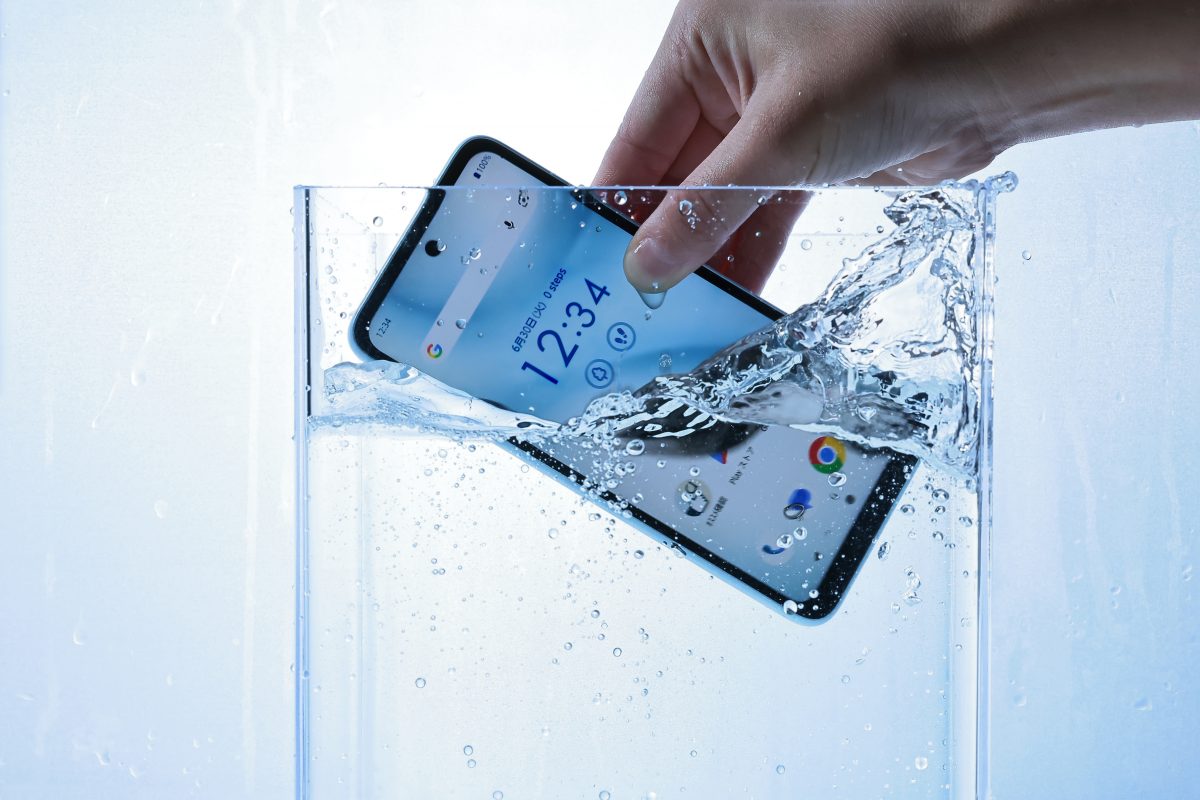 前モデルから強みがさらに進化！ こだわりの堅牢スマホ「arrows We3」「arrows Alpha2」の魅力4選