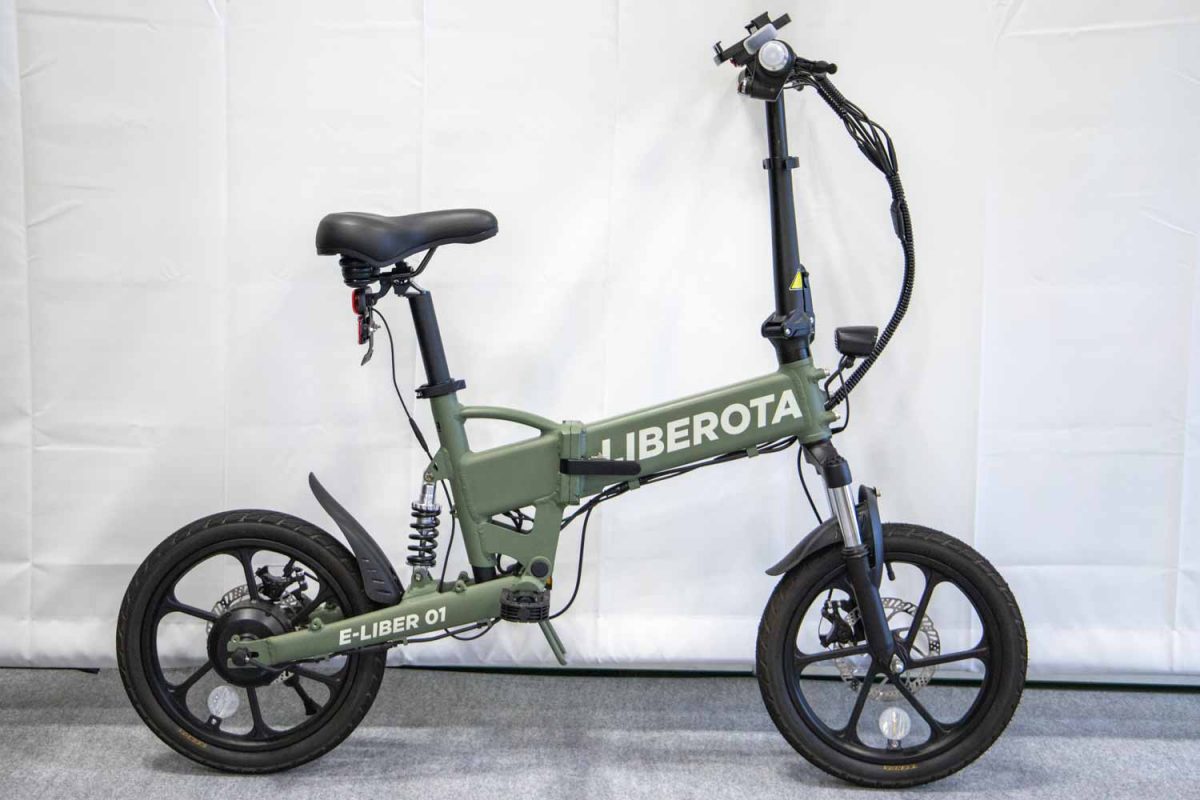 自転車の祭典に登場した“ペダルのない自転車”「LIBEROTA」から学ぶ歩道走行ルール。「特定」と「特例」何が違う？