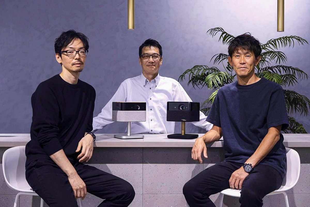 【インタビュー連載・心と体に響くプロダクトデザインの深淵】＃3　エプソン家庭用プロジェクター「Lifestudio Flex」