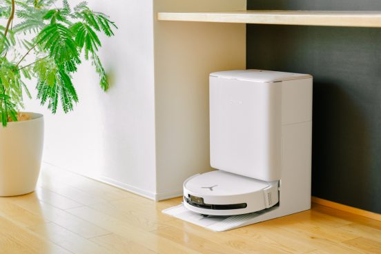 ロボット掃除機は贅沢家電？料理家・ゆり子さんが使って投資価値ありと感じた、エコバックスDEEBOT T90の水拭き性能が凄すぎた！