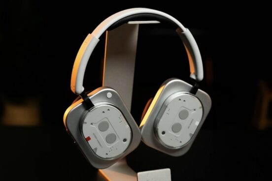 Nothingが約6万円の高級路線へ？「Headphone (1) Pro」9月末登場の噂