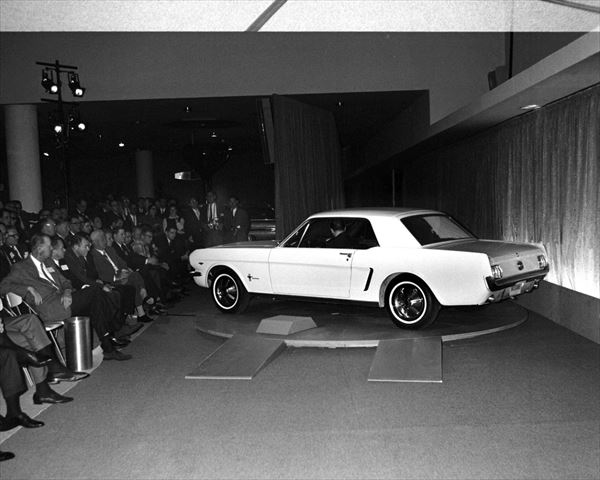 フォード マスタング50周年記念！ 歴代6モデルを総ざらい【シェルビーもいるよ！】 | GetNavi web ゲットナビ