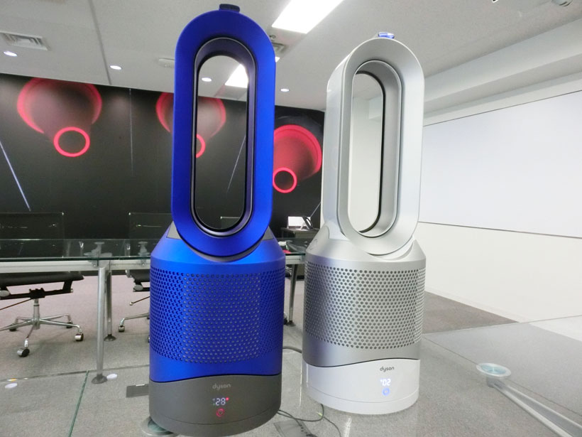 ↑空気清浄機能付ファンヒーター「Dyson Pure Hot+Cool Link」。カラーはブルーとシルバーの2色