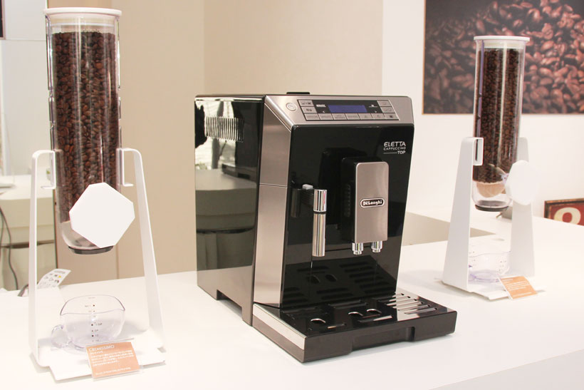 1台24万円…「成功者のコーヒーメーカー」は何が違う? 35通りの味、7種 