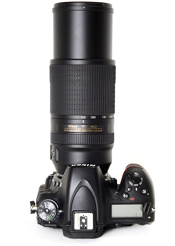 ニコン Nikon 超望遠レンズ ７0-300mm 4-5.6 望遠はここから！