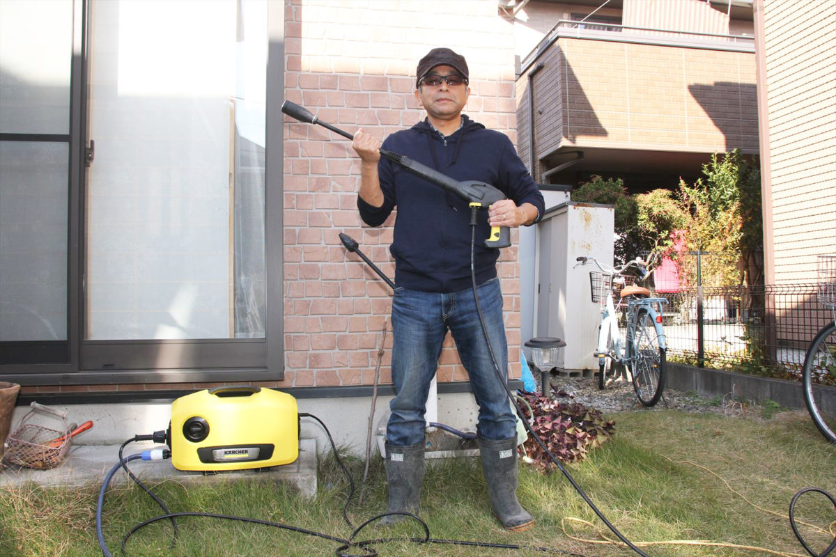 とんでもなく爽快! ケルヒャー「日本専用」高圧洗浄機「K 2 サイレント」積年の汚れをブシャーッと落とす | GetNavi web ゲットナビ