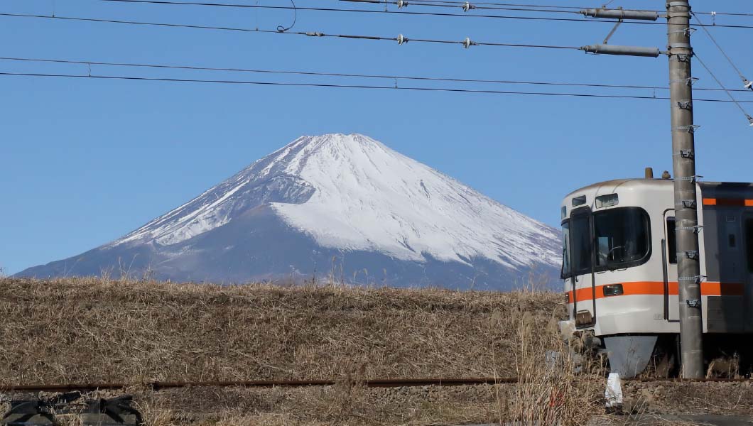 富士山の美景＆迫力ある姿を満喫！ ―― さらに調べると御殿場線の奥深い魅力が浮かび上がってきた!! | GetNavi web ゲットナビ