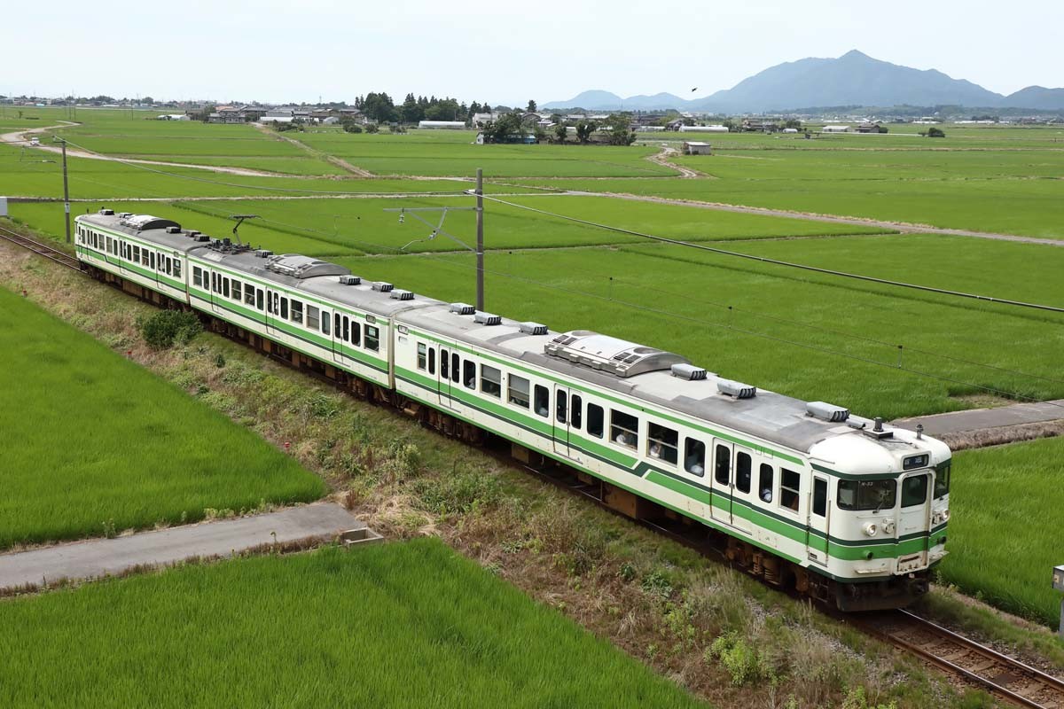 東日本最後の115系の聖地「越後線」−− 新潟を走るローカル線10の秘密