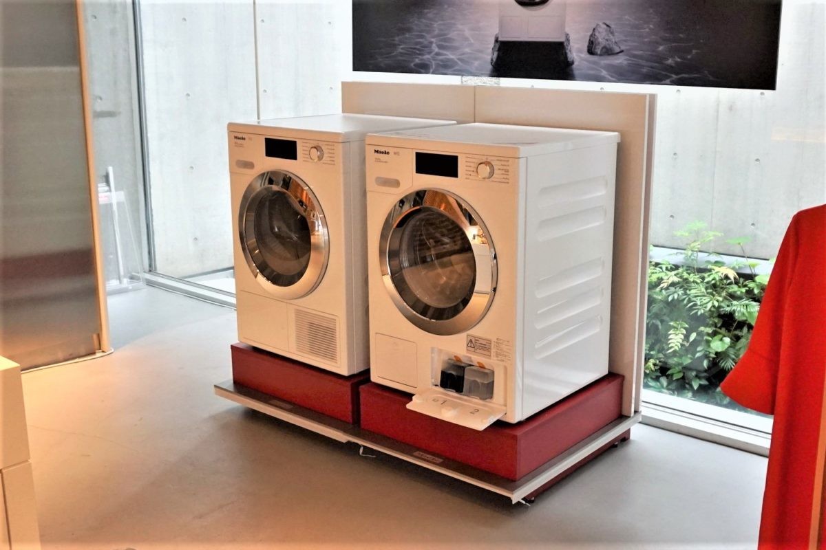 洗濯機と乾燥機で74万円なり! 「あえてメニューは英語表記」のドイツ発