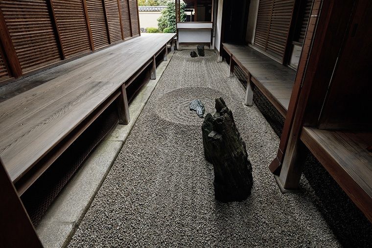 京都龍安寺石庭（枯山水）文鎮 ペーパーウェイト やかましかっ 波紋デザイン