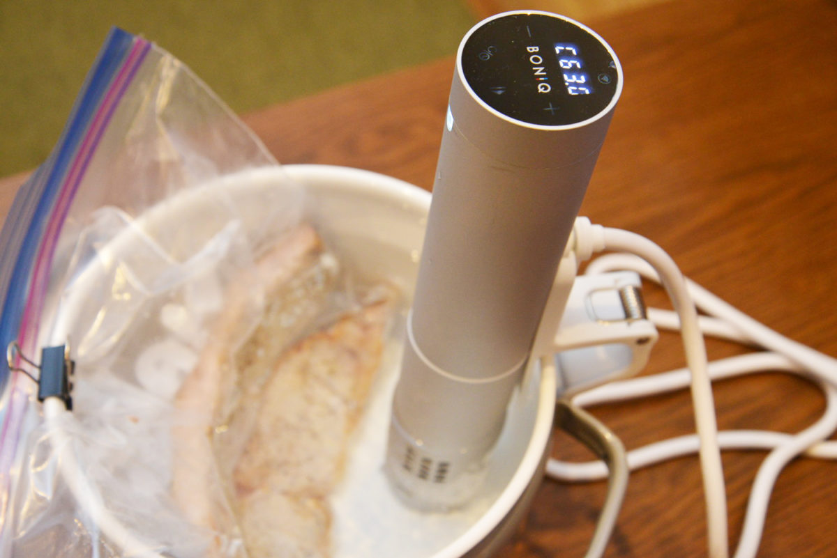 食感のワンダーランドだ! 最新の低温調理器「BONIQ Pro」で作ると食べごたえがまったく違う幸せ | GetNavi web ゲットナビ