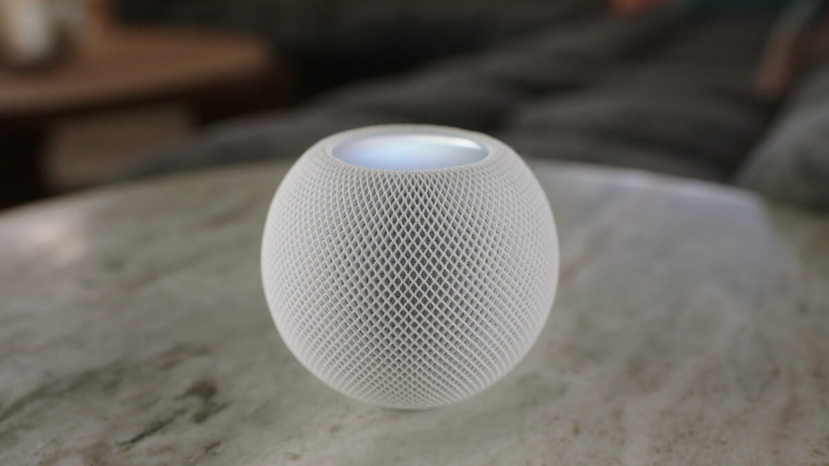 Appleのちっこいスマートスピーカー「HomePod mini」誕生！ 手のひら