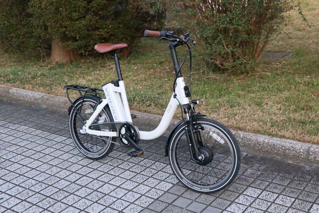 スタイリッシュ電動自転車VOTANI Q3 白ボターニ - 自転車本体