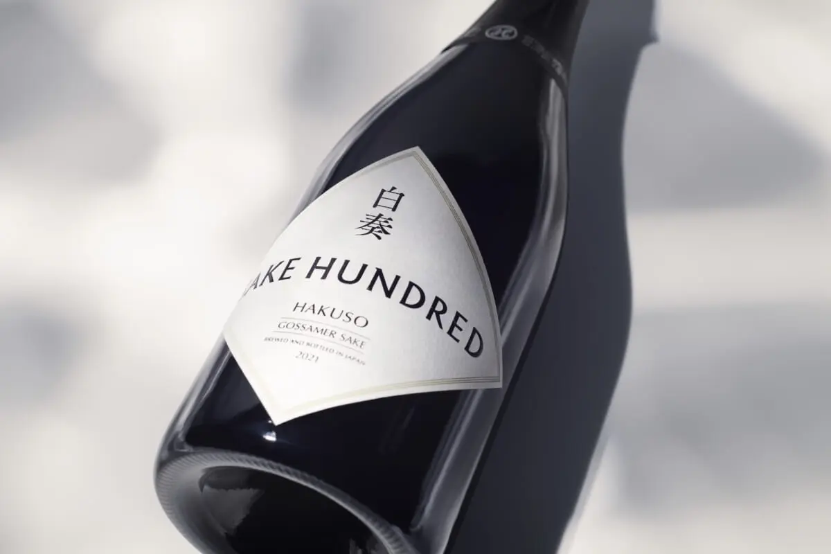気鋭のブランド「SAKE HUNDRED」からスパークリング日本酒が3万 気鋭のブランド「SAKE HUNDRED」からスパークリング日本酒が3万