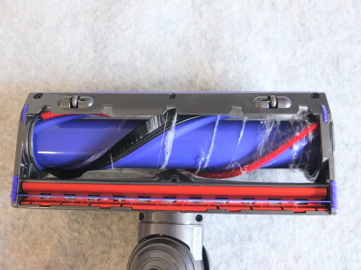ダイソン最新フラッグシップ機「V12 Detect Slim」を6項目で超 ダイソン最新フラッグシップ機「V12 Detect Slim」を6項目で超