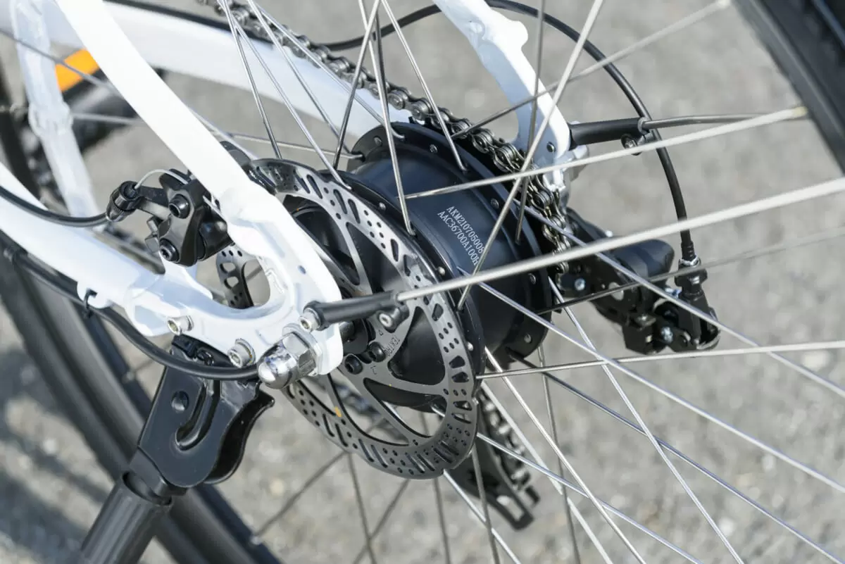 ベネリ「MANTUS 27 TRK」は、初めてe-Bikeに乗る人におすすめ