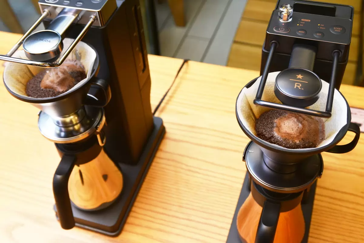 【飲み比べ】バルミューダのコーヒーメーカー「スタバモデル」と「通常モデル」の味はどう違う？ | GetNavi web ゲットナビ