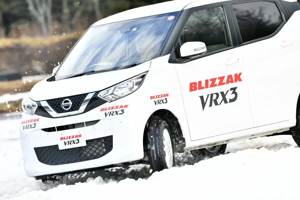 ブリザック「VRX3」を試乗！ ドライ路面・積雪路での実力を比べた | GetNavi web ゲットナビ