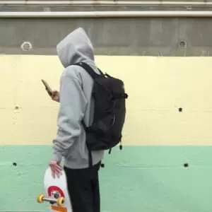 ザ・ノース・フェイスのスケートボード用バッグパックは、高い強度を 