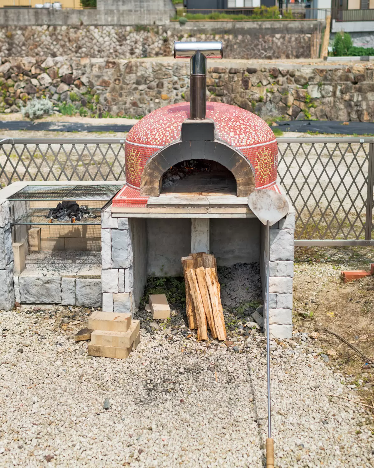 自作の窯で本格ナポリピッツァを焼こう １ タイル張りのドーム窯の作り方 ドゥーパ