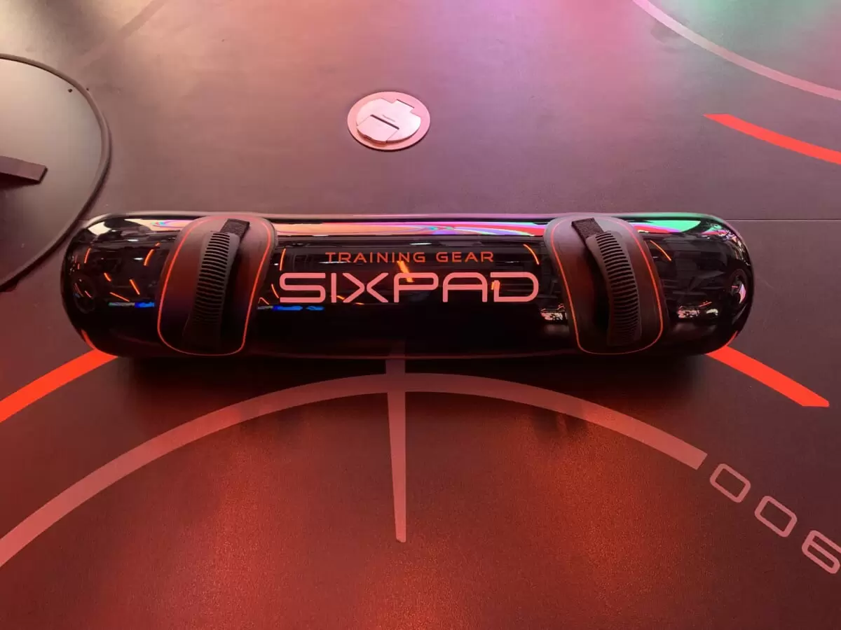体幹の筋肉を鍛える20分! SIXPAD HOME GYMの「スイング&コア 体幹の筋肉を鍛える20分! SIXPAD HOME GYMの「スイング&コア