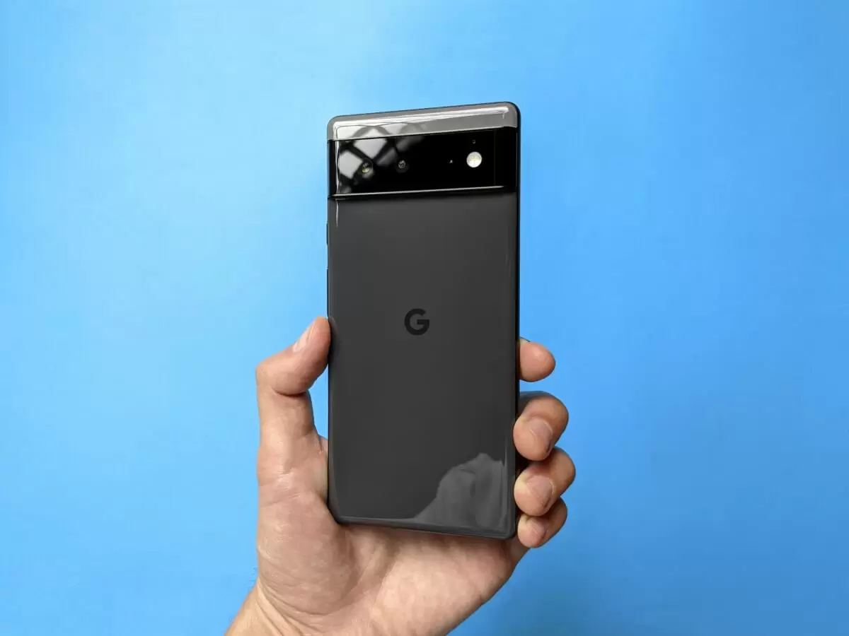 Pixel 7のカメラバーが落としてないのに割れたとの報告が多数。温度差