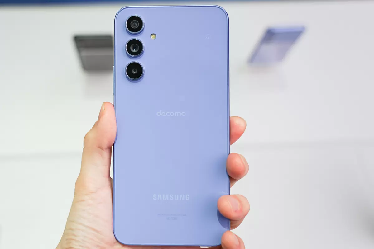 最強スマホGalaxy S23 Ultraがやってきた! 小型ハイエンドの 最強スマホGalaxy S23 Ultraがやってきた! 小型ハイエンドの