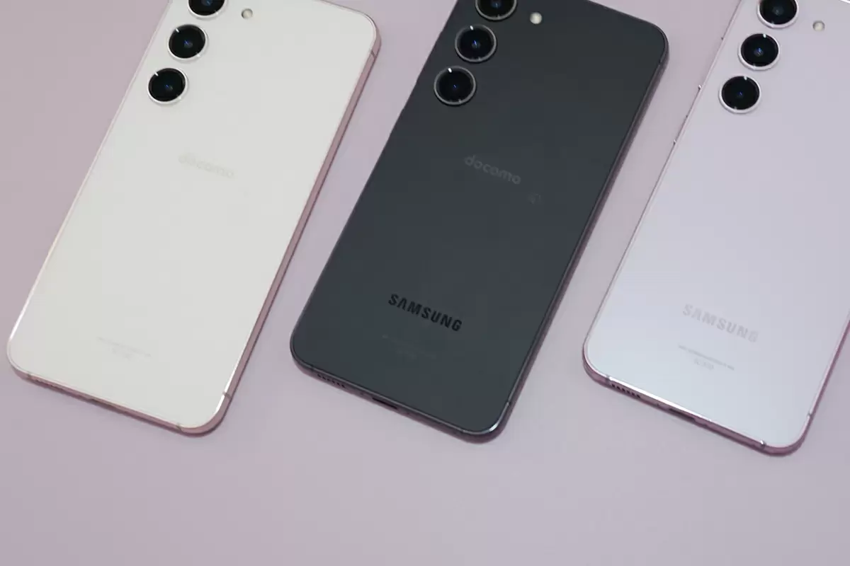 最強スマホGalaxy S23 Ultraがやってきた! 小型ハイエンドの 最強スマホGalaxy S23 Ultraがやってきた! 小型ハイエンドの