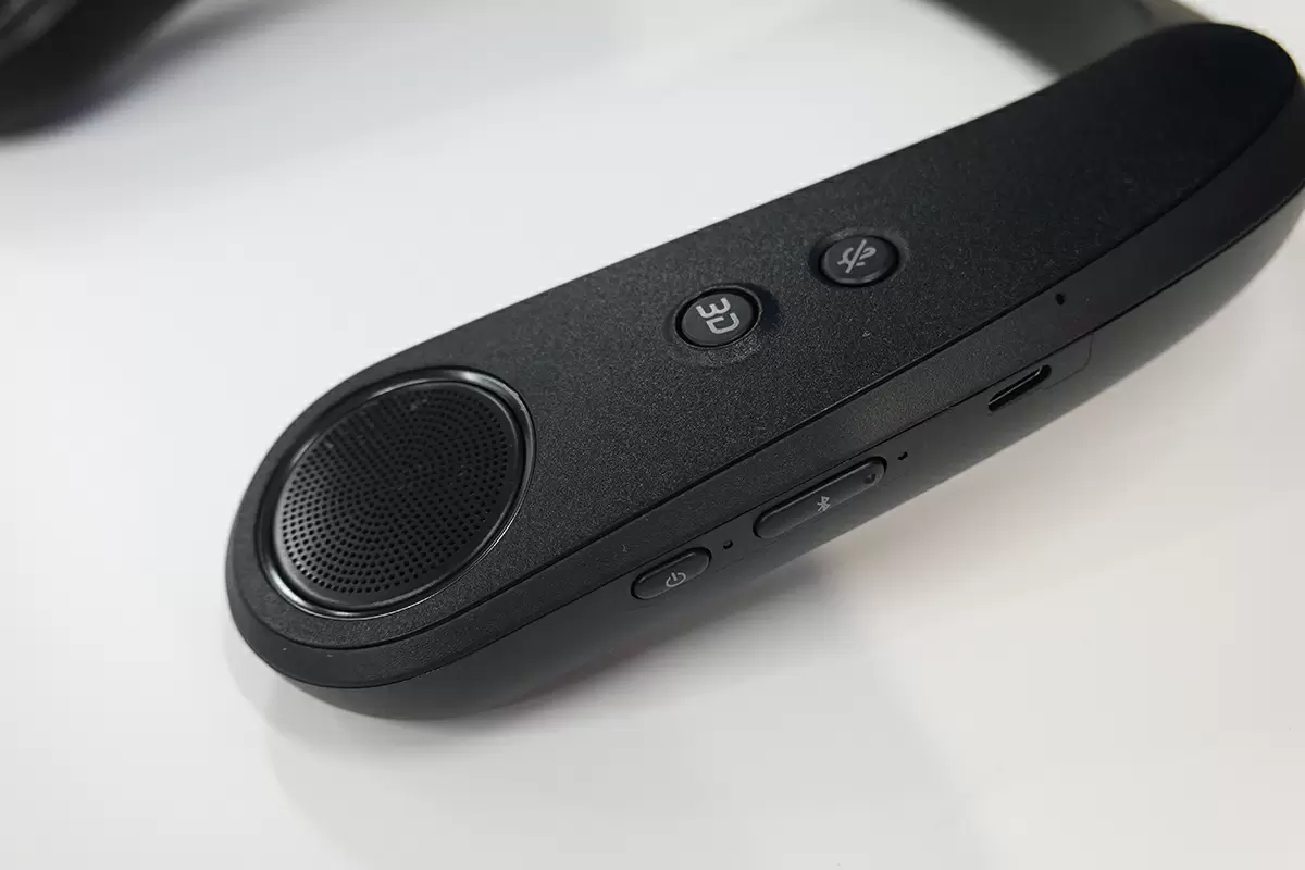 シャープ立体音響に力を入れたネックスピーカー「AN-SX8」などを