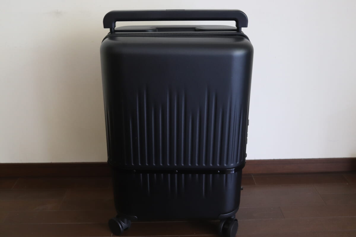 【1台3役】スーツケースの致命的課題を解決したサイズ可変式 
