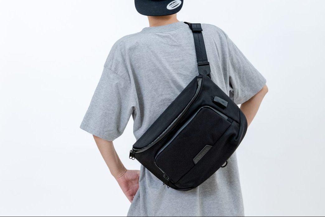 From Melbourne, ALPAKA’s new ‘Bravo Sling Max V2’ is a super handy all-weather shoulder bag!  |  GetNavi Web GetNavi