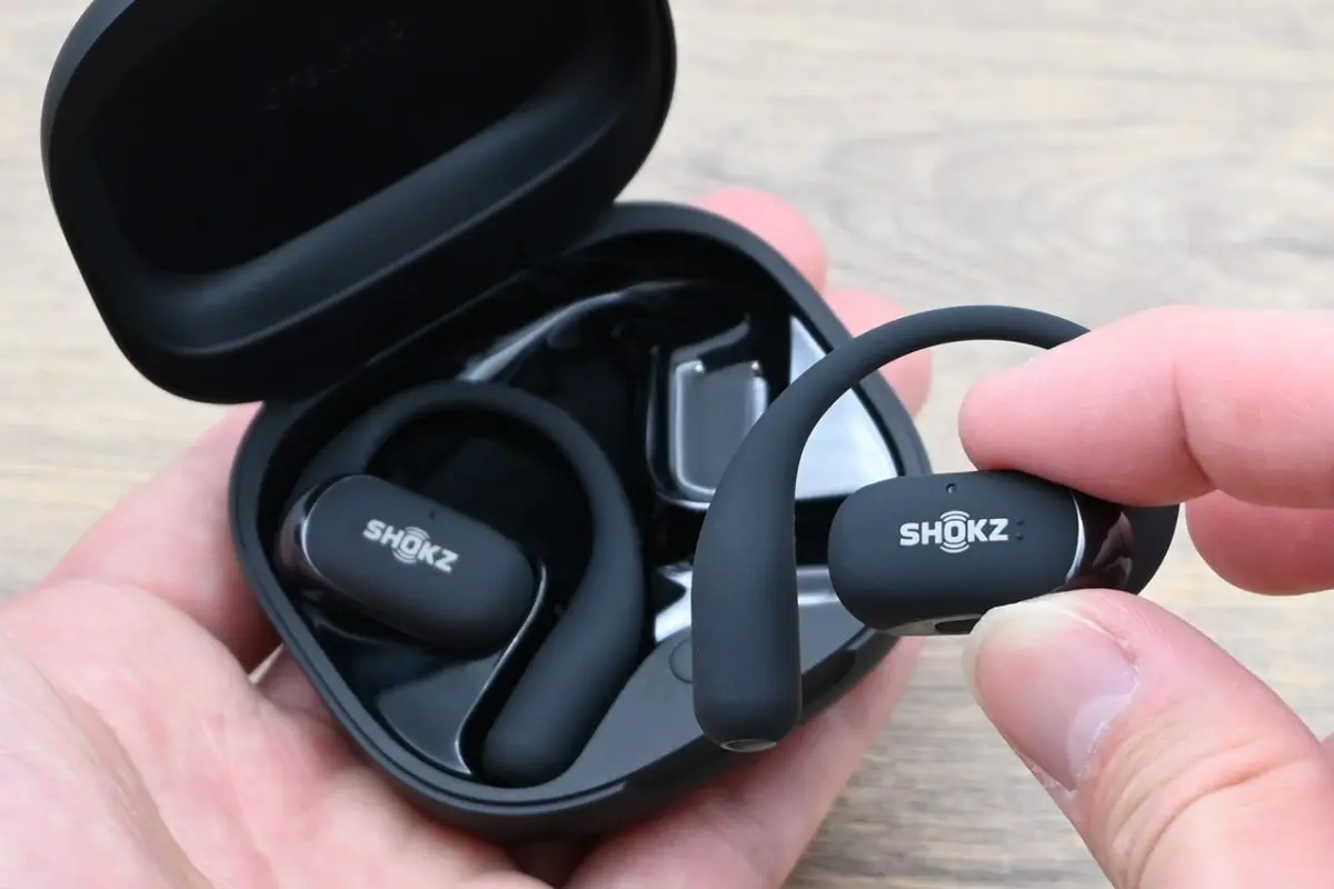 オープンイヤーでこの低音はすごい。 Shokz「OpenFit 2」の完成